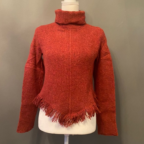 Banana Republic burnt orange sweater - Picture 1 of 4